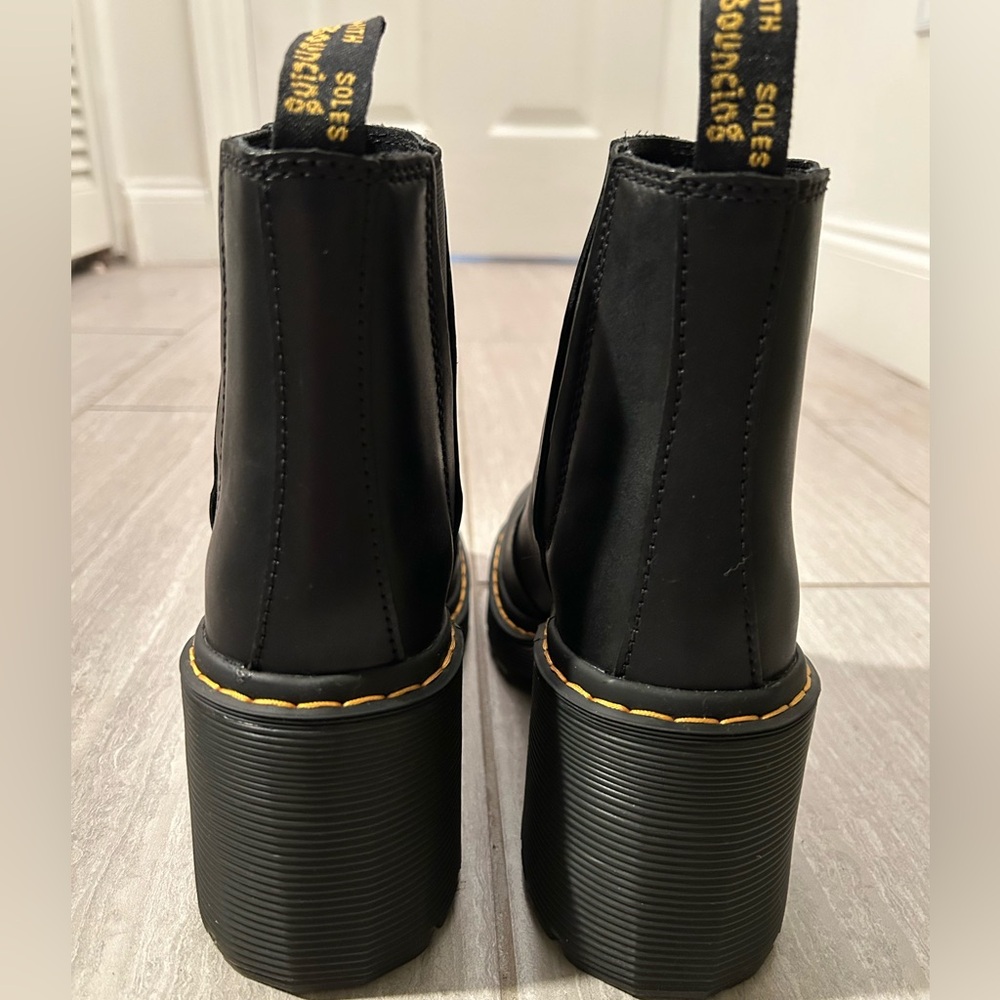 New Dr Marten Spence Heeled Boots - Picture 5 of 9